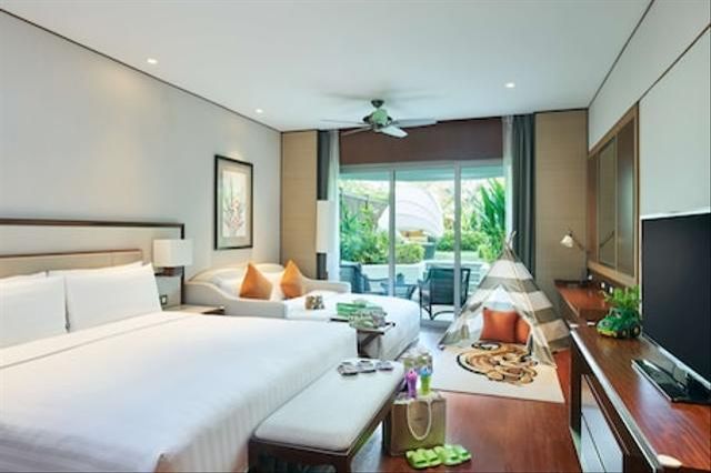 SHANGRI LA SINGAPORE